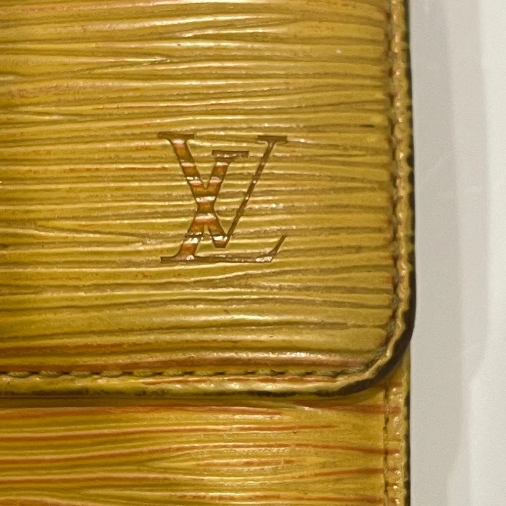 LOUIS VUITTON Epi Portefeuille International Long Wallet Epi Leather - Picture 8 of 15